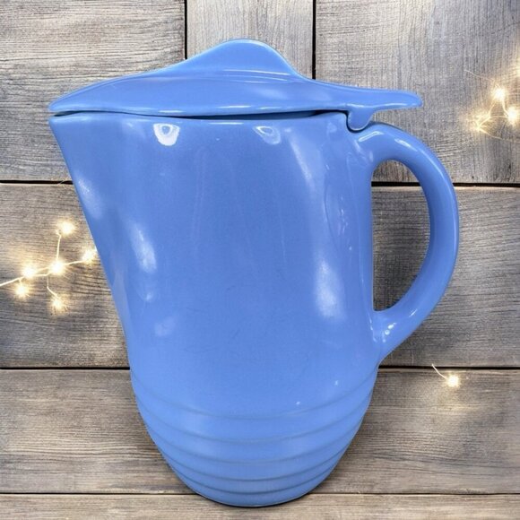 Vintage 1930s Universal Potteries Tip Top Jug Refrigerator Pitcher Lid Blue VTG - Picture 1 of 16